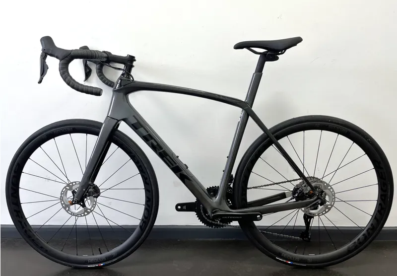 EX DISPLAY Trek Domane SL 7 Gen 3 Ultegra 12 speed Road Bike 56 2023 in Black-1